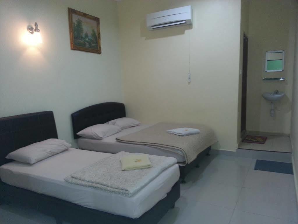 Casavilla Travellers alojamiento Taiping Exterior foto